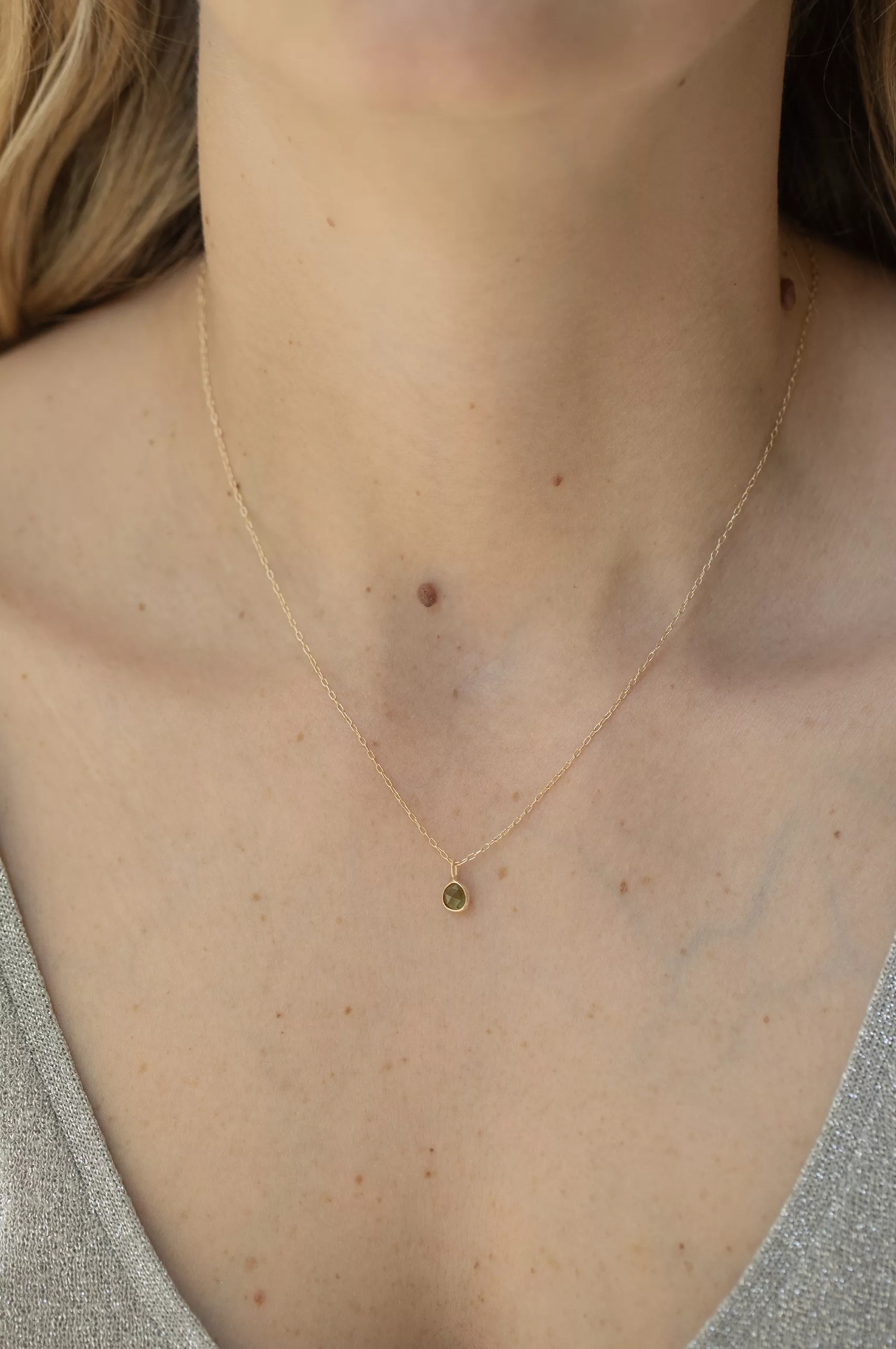 Yellow gold green tourmaline freeform chain necklace Celine Daoust