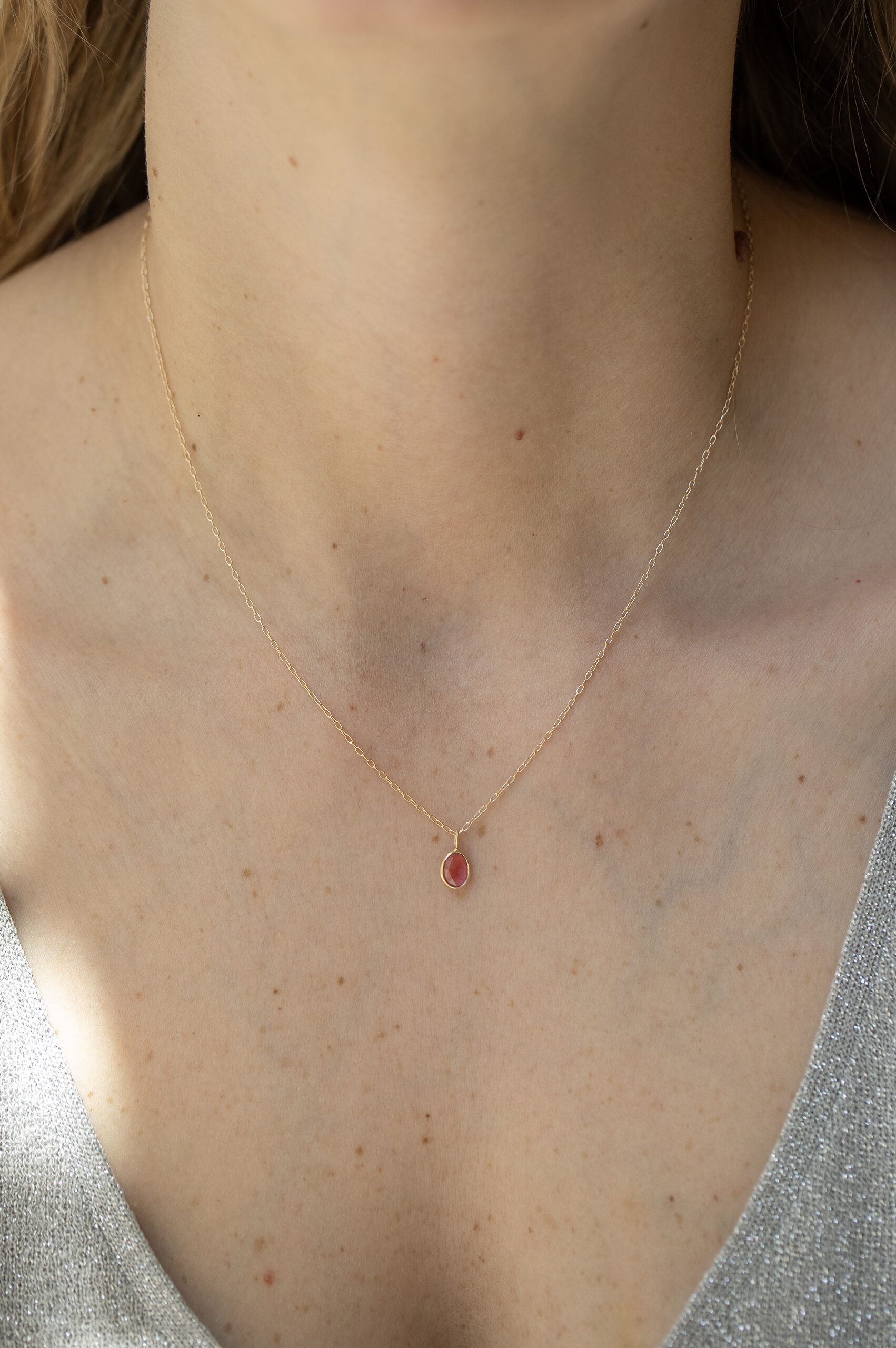 Yellow gold pink tourmaline freeform chain necklace Celine Daoust