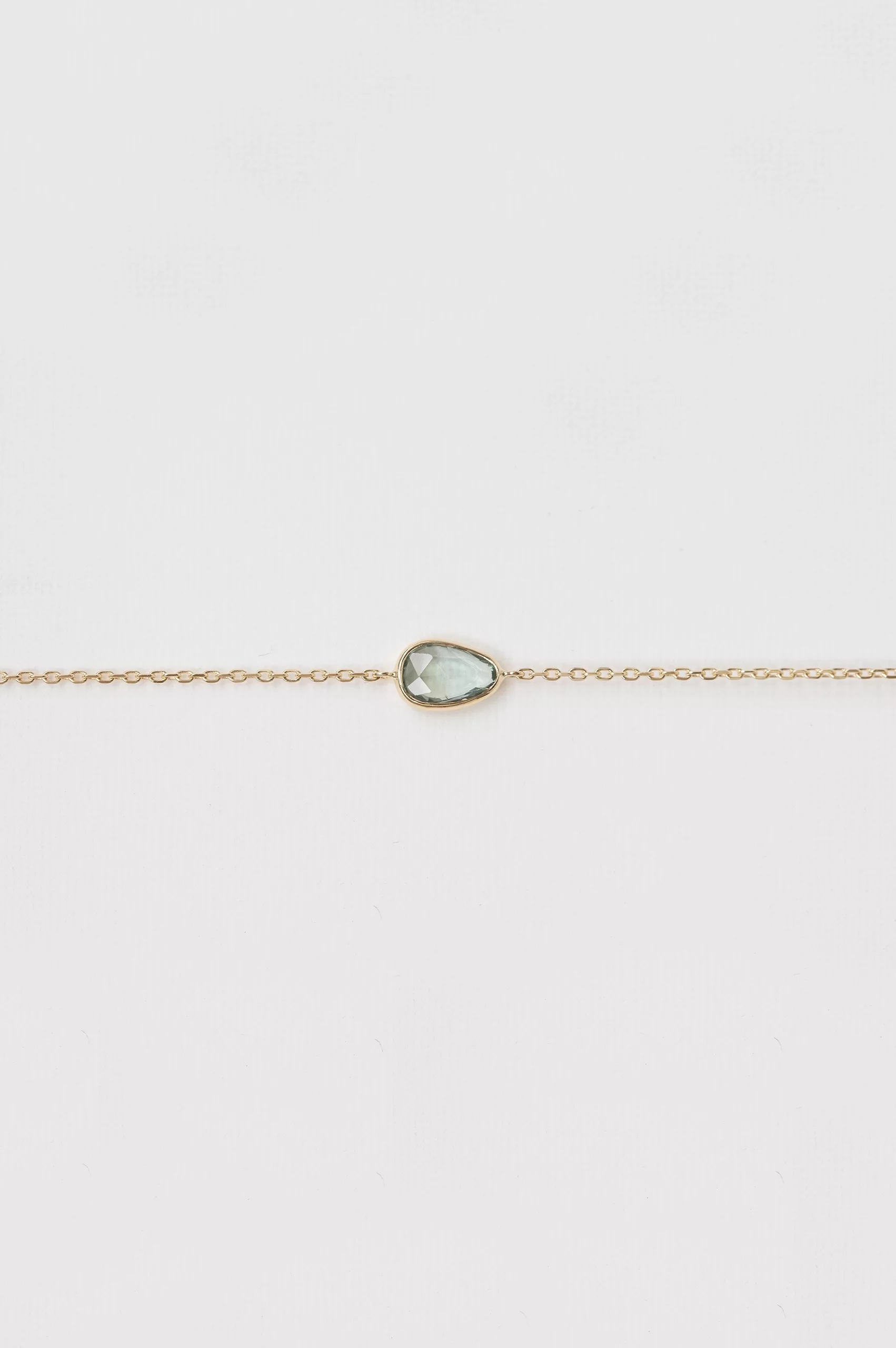 Yellow gold green sapphire chain bracelet Celine Daoust