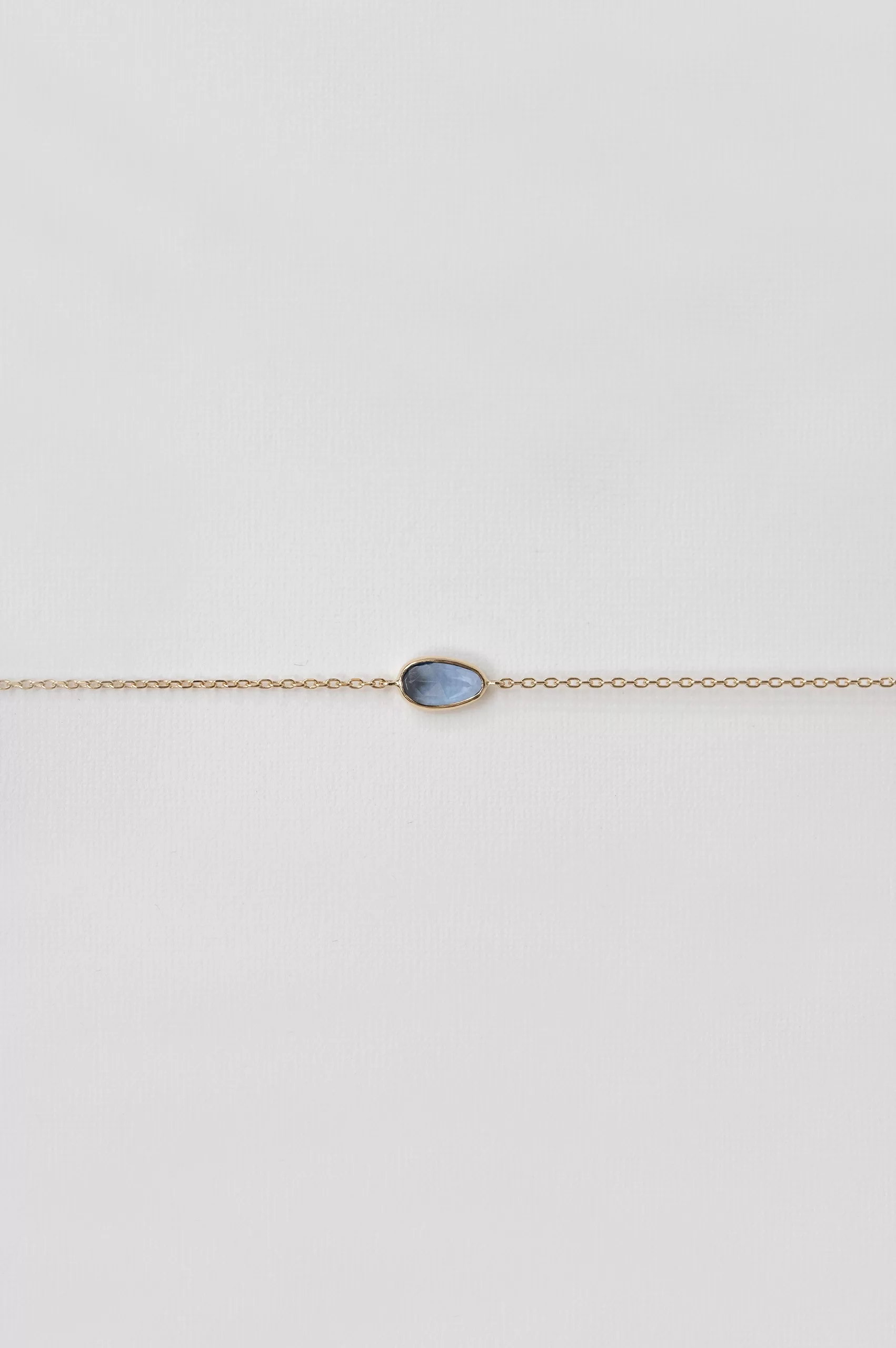 Yellow gold blue sapphire chain bracelet Celine Daoust
