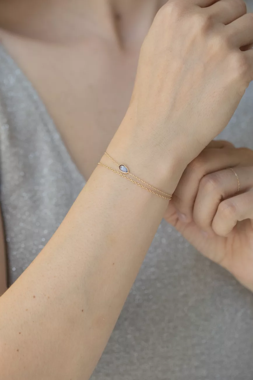 Yellow gold blue sapphire chain bracelet Celine Daoust