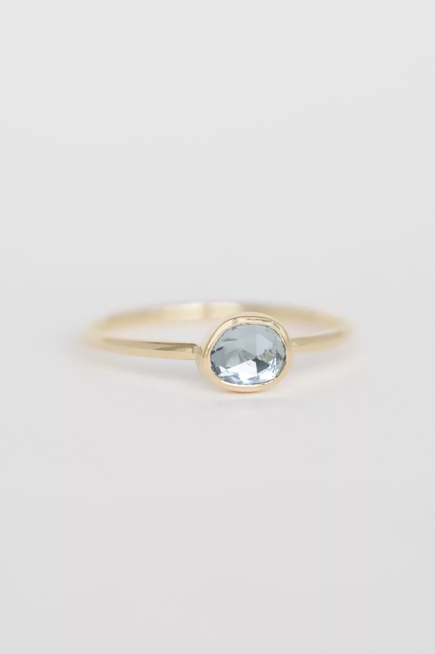 Yellow gold freeform blue aquamarine ring Celine Daoust