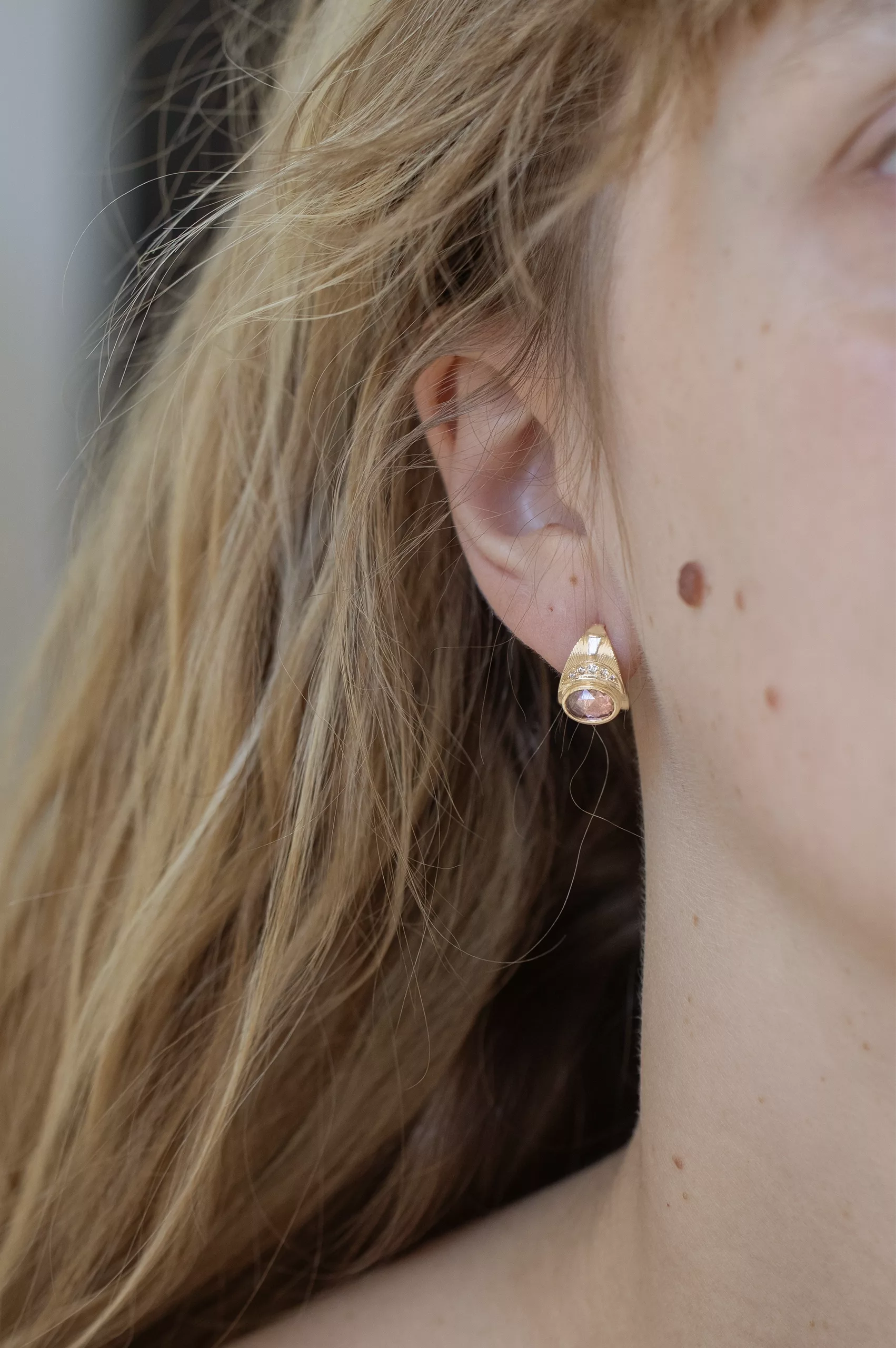 Yellow gold stud earrings oval pink tourmaline engraved sun moon diamond accents pair Celine Daoust