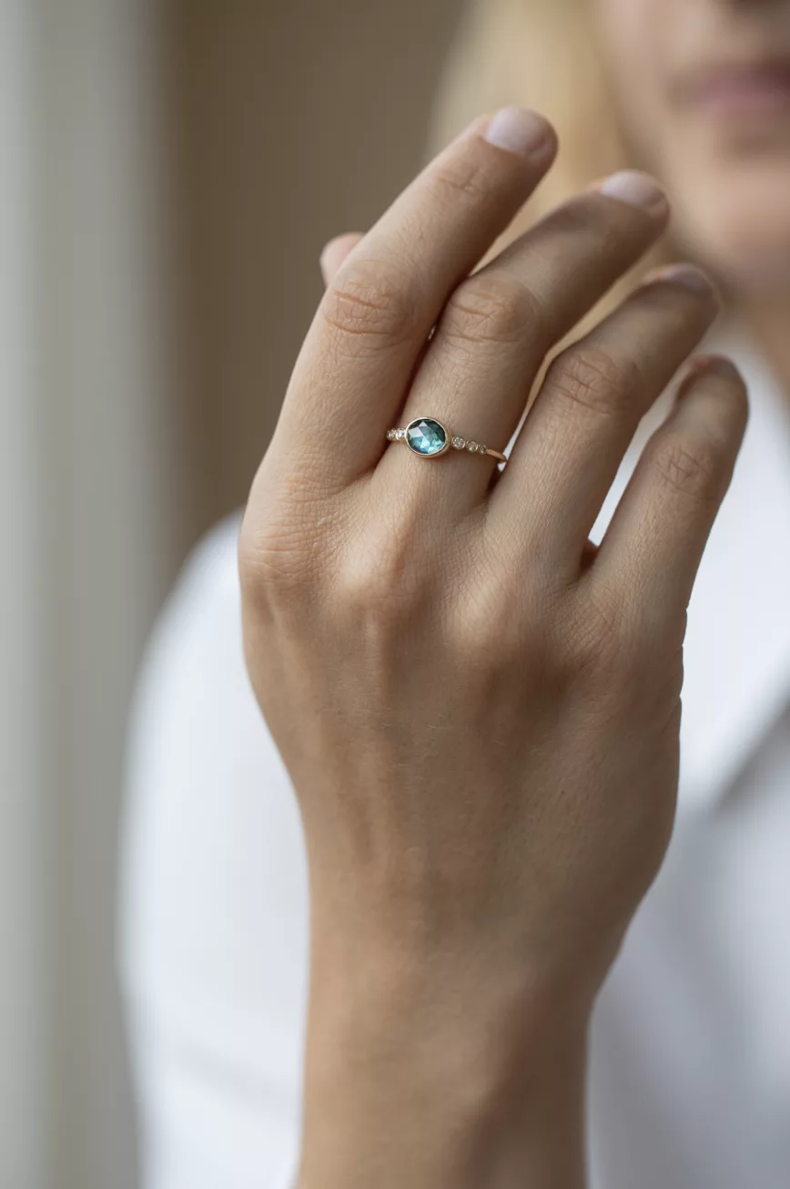 Celine Daoust Yellow gold One of a kind_Tourmaline and six diamonds ring