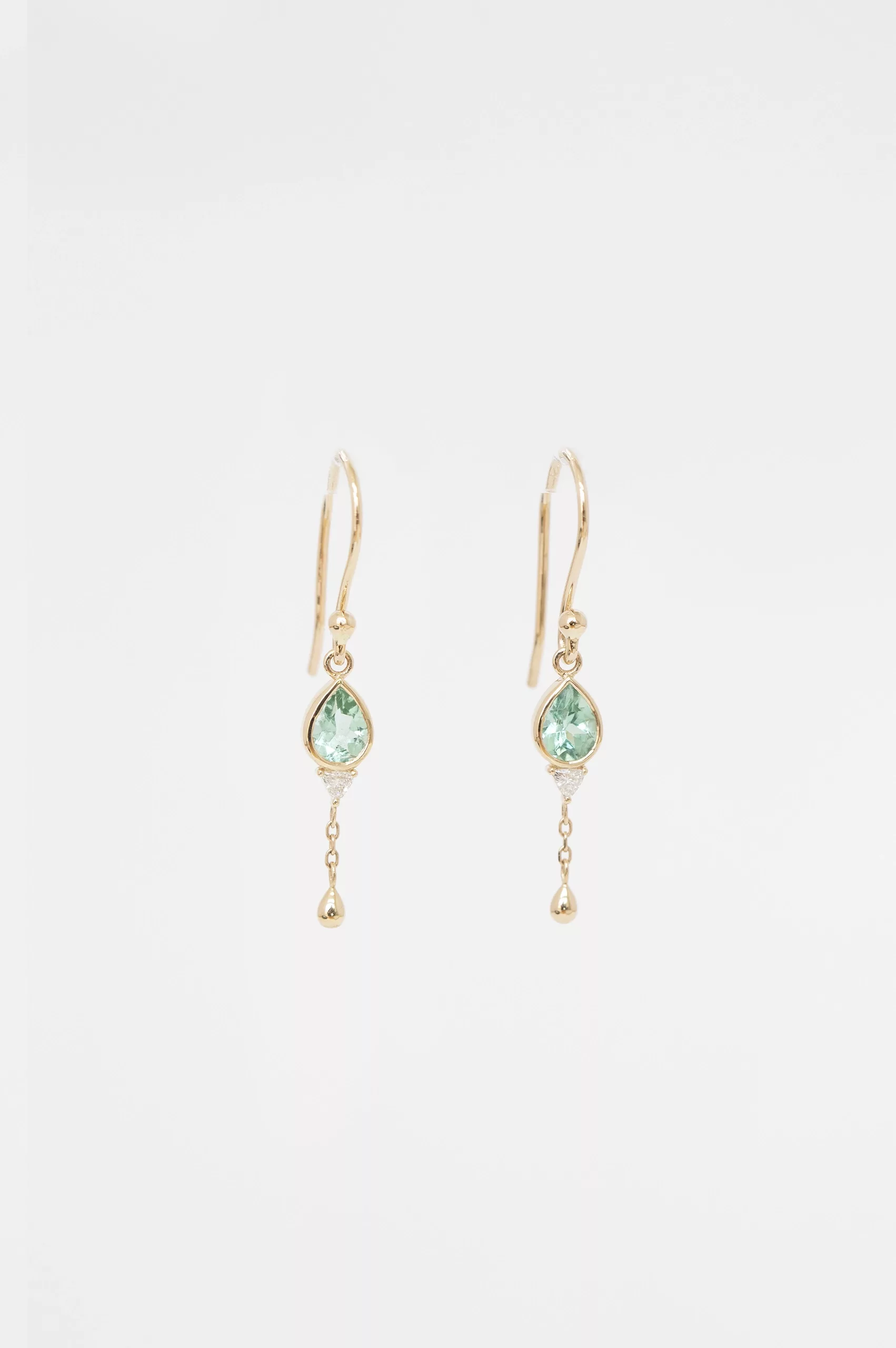 Celine Daoust yellow gold Tourmaline Pear and Diamonds Details Dormeuse Single earring